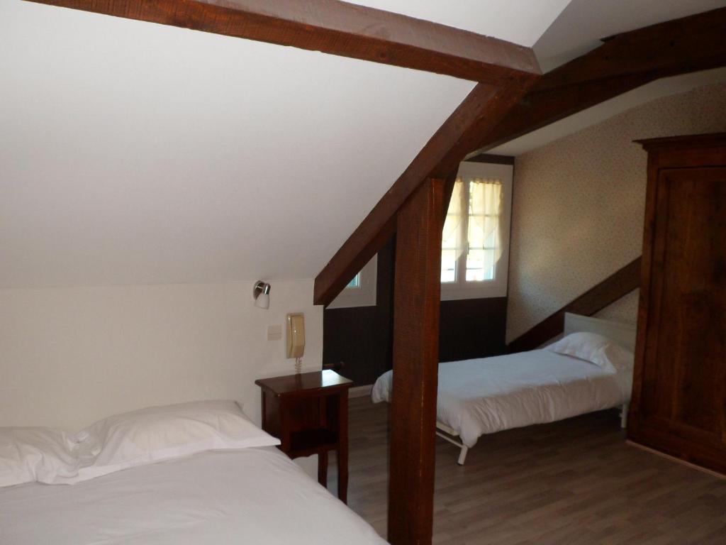 Logis Hotel Les Cimes Argelès-Gazost Zimmer foto