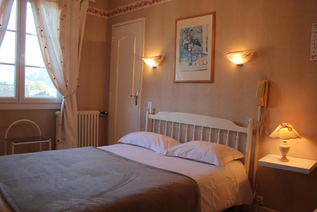 Logis Hotel Les Cimes Argelès-Gazost Zimmer foto